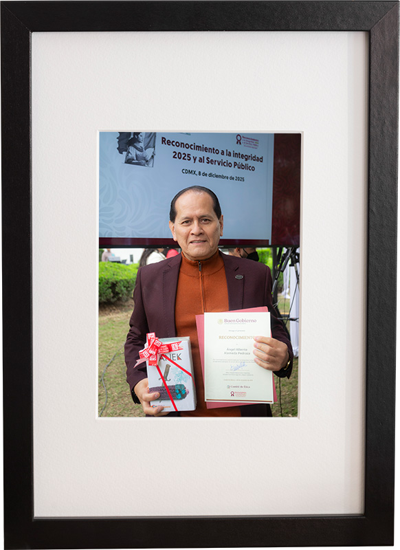 Reconocimiento Mtro Alameda